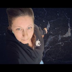 Meet your Posher, Phae